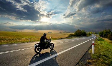 The Dark Side of Moto Vlogging : A Tragic Reminder